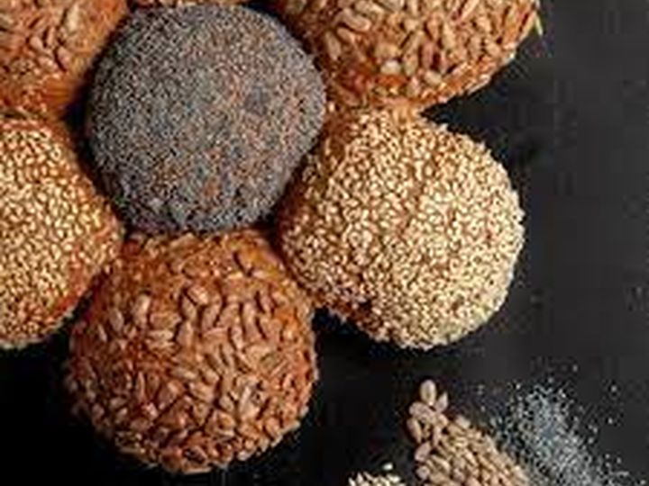 Broodbloem tarwe ( 7 minibroodjes)