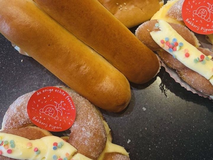 Joeksbox:2 worsten, 2 frik, 2 feesvot